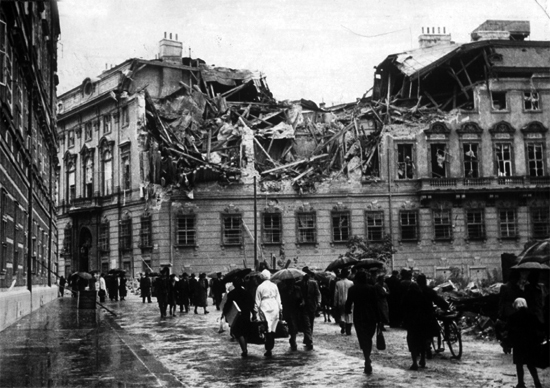 The severely damaged Federal Chancellery